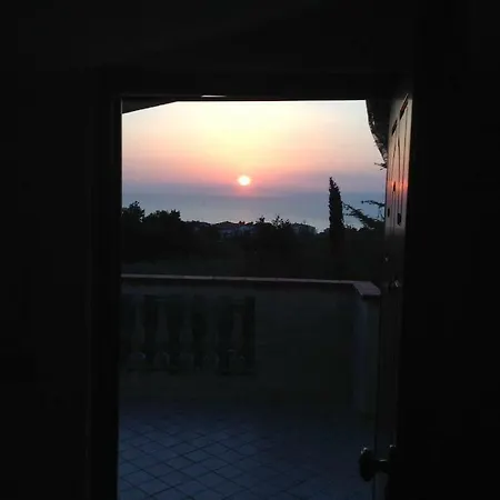 L' Alba Di Alice Apartment
