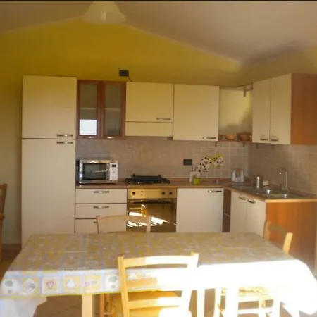 L' Alba Di Alice Apartment *